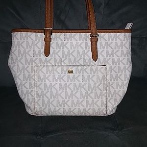 Michael Kors medium white purse